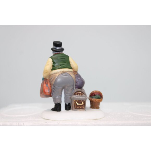 Dept 56 Dickens Village - Come Into the Inn - Picture 6 of 10